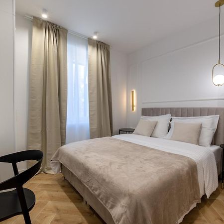 Palace Luxury Suites Сплит Екстериор снимка