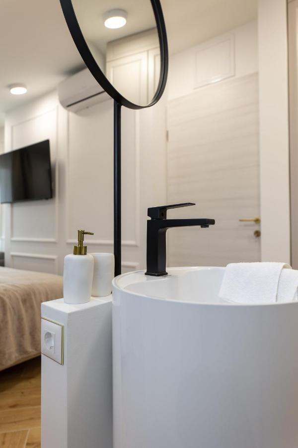 Palace Luxury Suites Сплит Екстериор снимка