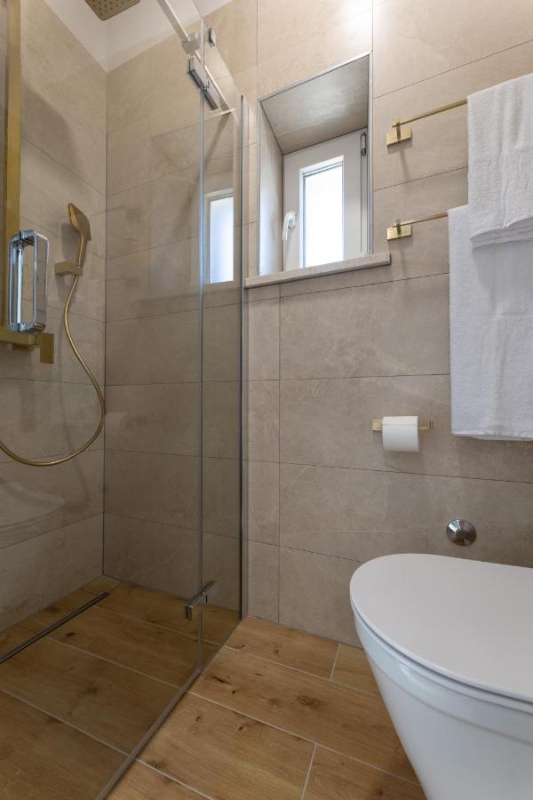 Palace Luxury Suites Сплит Екстериор снимка