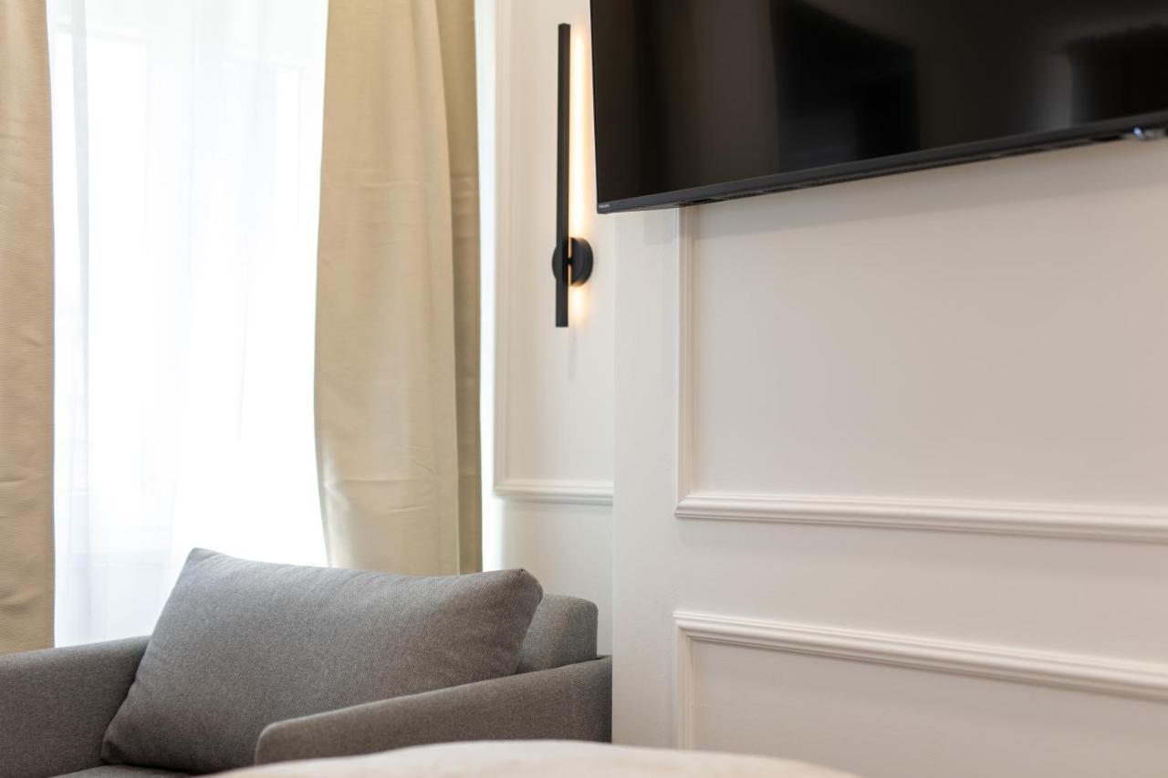 Palace Luxury Suites Сплит Екстериор снимка