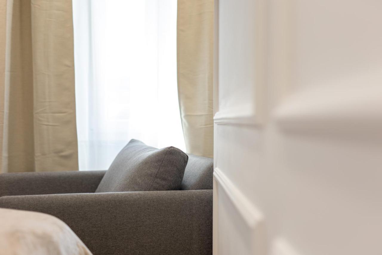 Palace Luxury Suites Сплит Екстериор снимка