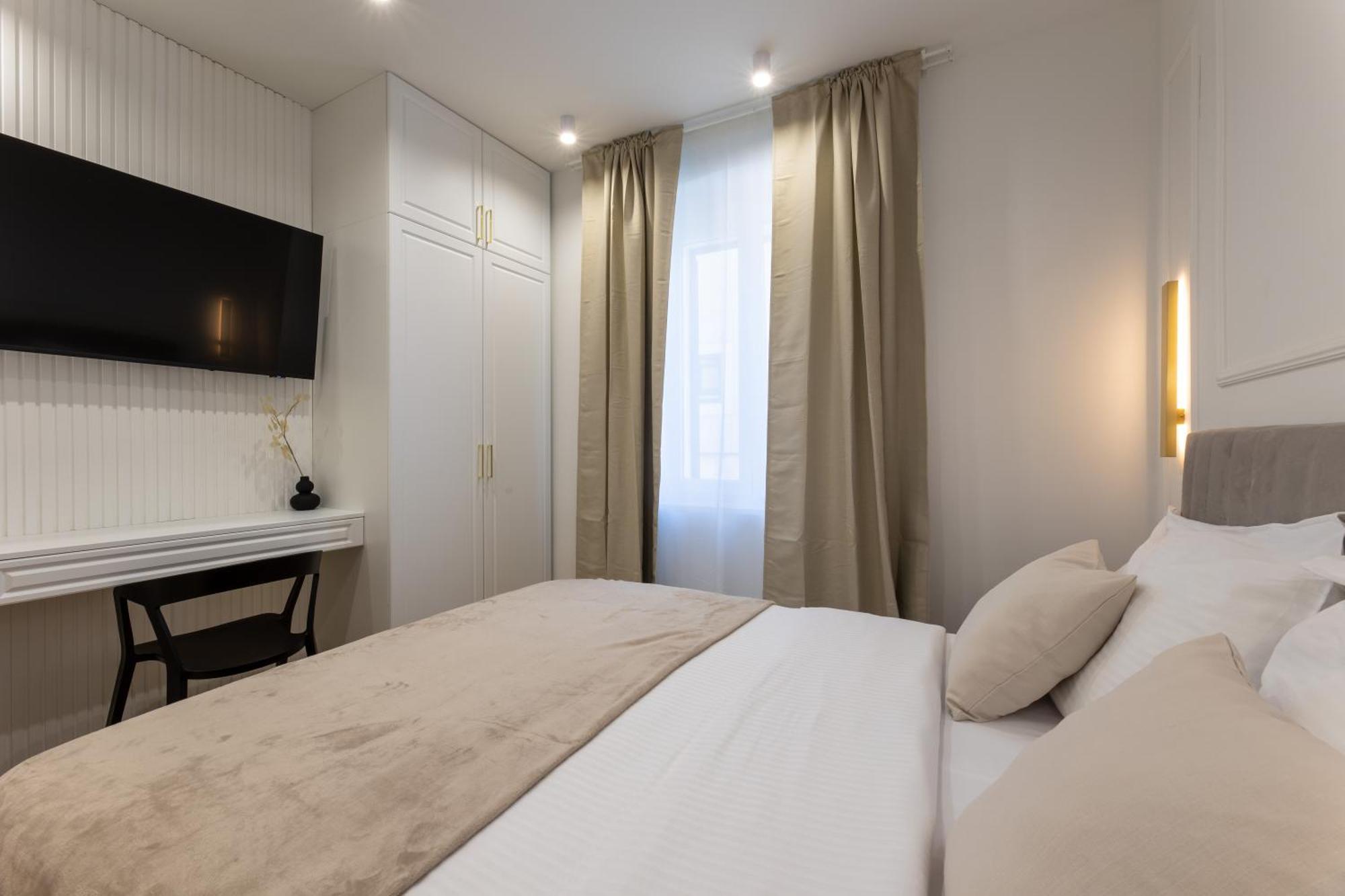 Palace Luxury Suites Сплит Екстериор снимка